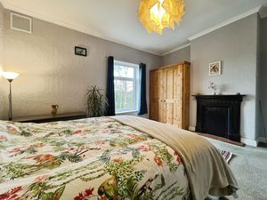 Bedroom - click for photo gallery